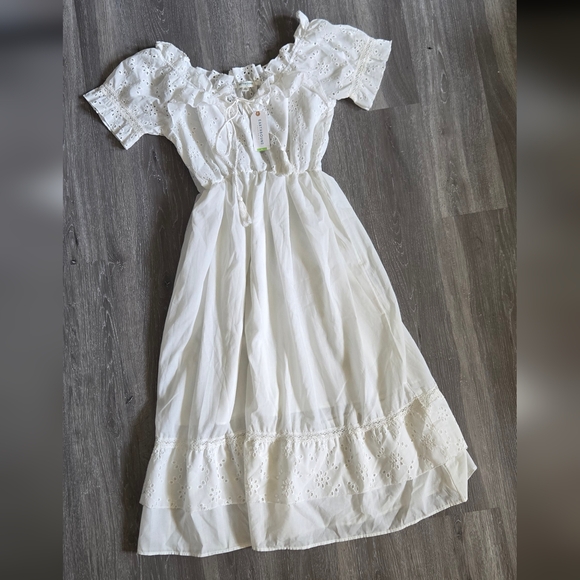 NWT White Floral Eyelet Dress EARTHBOUND Clothing XL - Picture 1 of 3